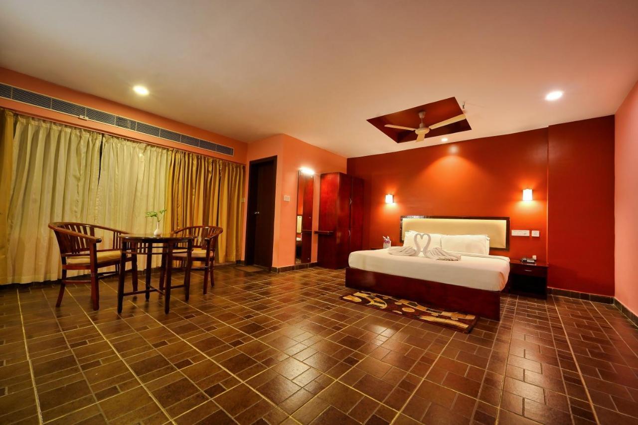Misty Gate Hotel Vythiri Exterior photo